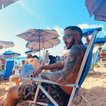 @maiholtomes1972 - Instagram