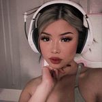 𝗠𝗮𝗶𝗮 𝖫𝖾𝗏𝗂𝗇𝖾 - @peachyi.iz - Instagram