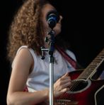 Maja Davis - Facebook