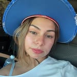 Melanie Thomas - @hi_it_your_girl - Instagram