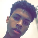 Malik Moss - @kemuvutih - Instagram
