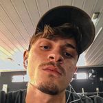 𝕸𝖆𝖑𝖎𝖐🏂 - @malikribeiro - Instagram