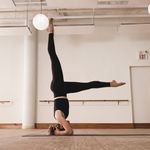 Mallory Flowers - @malloryflowersyoga - Instagram