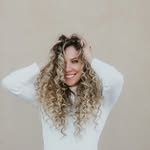 Mallory Holt - @healthyhairbymal - Instagram
