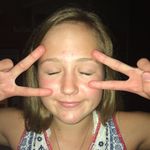 @mallory_hull_fan_1_0_0_4_6_7_4 - Instagram