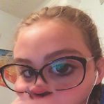 Mallory Oswald - @malsmilfmoney7 - Instagram