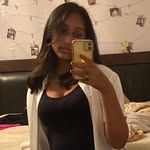Malvika Sinha - @cute.as.ducks04 - Instagram