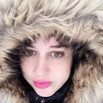 Mandee-Lee Harris - @between_the_cov3rs - Instagram