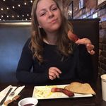 Mandi Elliott - @mandikelliott - Instagram