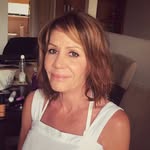 Mandi Gee - @buzz.trends - Instagram