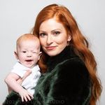 Mandi Lewis - @redlockslee - Instagram