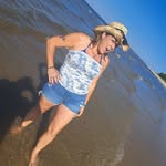 Amanda-Mandi Mills-Little - @gglittle79 - Instagram