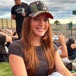 Mandi Robinson - @mandi.rob - Instagram