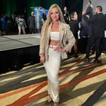 Amanda Jean Garcia - @transforming_with_mandi - Instagram