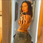 Amanda Arias Valencia - @lacolombianita44 - Instagram