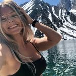 Amanda Beckett - @happilygrayy - Instagram