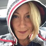 Mandy Bond - @mandybondstylist - Instagram