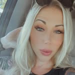 Mandy Boyle - @magenta.mandy - Instagram