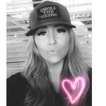 Amanda Casarez - @peachy_casarez - Instagram