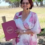 Mandy Ellis - @mandyelliscivilcelebrant - Instagram