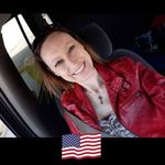 Mandy Leyba - @mandyleyba34 - Instagram