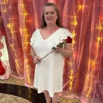 Amanda Metcalf - @amanda.metcalf.7146 - Instagram