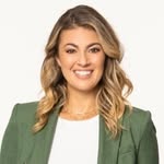Amanda Balionis Renner - @amanda_balionis.fanpage - Instagram