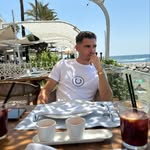 Manolo Reyes - @manoloreyes18 - Instagram