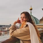 Manon Leduc - @sixsunburnt - Instagram