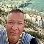 Manuel Lau - Facebook