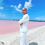 Manuel Robert - @manuels_travels - Instagram