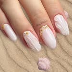 Manuela Caldera - @nails_by.manu - Instagram