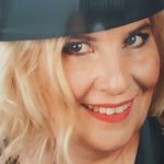 Manuela Lorenz - @manuela_lorenz.2305 - Instagram