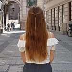 Mara - @couch_mara - Instagram