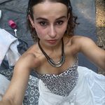 Mara Neumann - @neumaara - Instagram