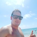 Marc Cabos - @marccabos - Instagram