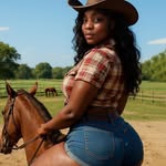 Marcy Holmes - @holmesmarcy - Instagram
