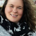 Margie McDaniel - @vinylandcraft - Instagram