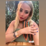 Margot Elise Smith - @durazno_24 - Instagram