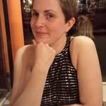 Mari Lowe - @twocatslowe - Instagram