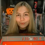 Mariana Camargo - @marireadings - Instagram