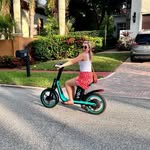 Elizabeth Reeves - @elizabeth.marie.reeves - Instagram