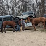 Mari & Riley - @horsepowerednomads - Instagram