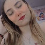 María Ceja - @gringa_karina - Instagram