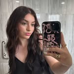 Maria DeSantis - @mariadesantis18 - Instagram