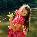 Maria Dombrowski - @wildflowers_dialogue - Instagram