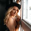 mariahand - @mariahand1990 - TikTok