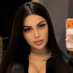 Clara Ísis 🐝 - @mariavila - Instagram