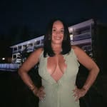 Maria Weekes - @mjuicy7 - Instagram