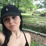 Mariana Dampier - @marianadampier - Instagram